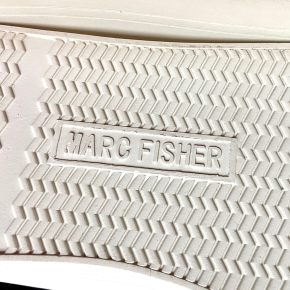 MARC FISHER Daire Black Suede Lace Up Faux Fur Sherpa High Top Sneaker sz 10M - Picture 13 of 16